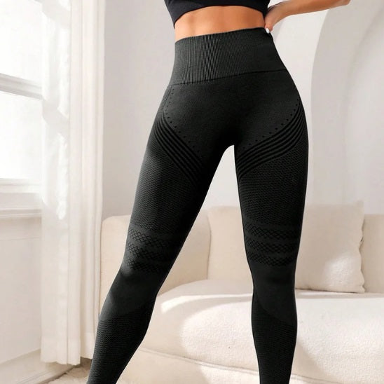 legging-ultrafit-confortable-noir-face