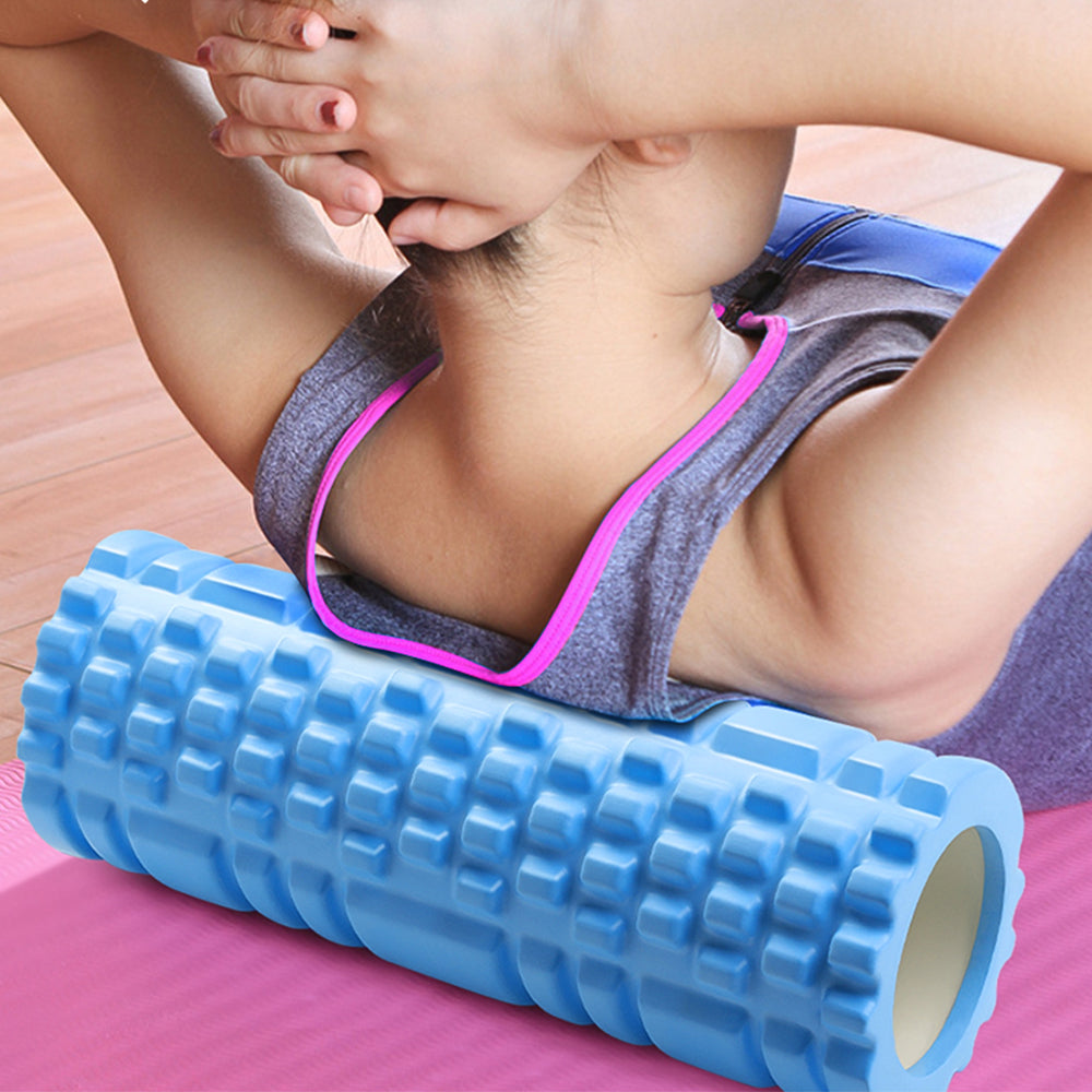 rouleau-pilates-massage-musculaire-exercice-bleu